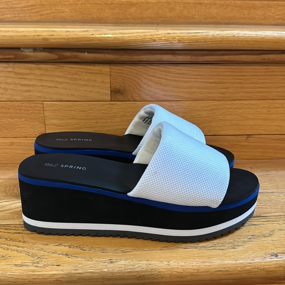 Call It Spring White Sliders Excellent Condition Size 9 - Picture 4 of 9